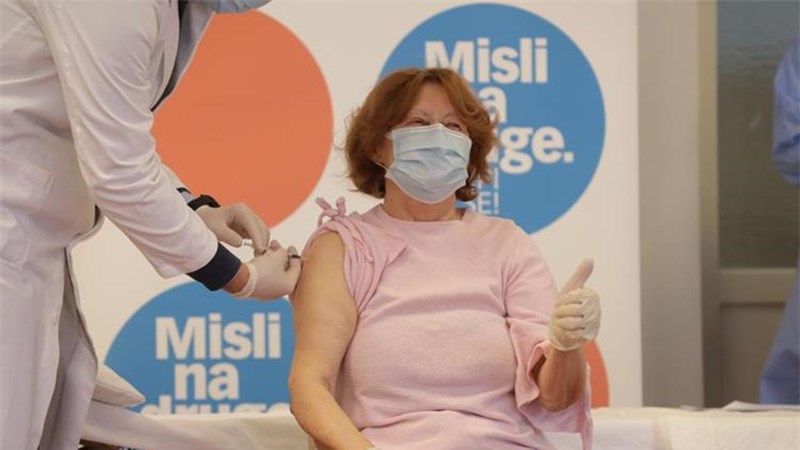 U Hrvatskoj počelo cijepljenje protiv COVID-19: Prioritet su najugroženije i najizloženije osobe